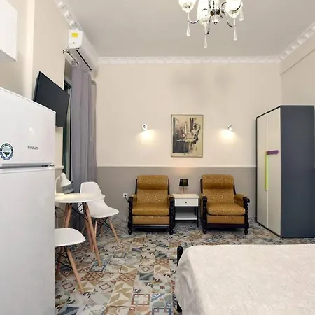公寓 στούντιο νεοκλασικό δίπλα στην αριστοτέλους!
